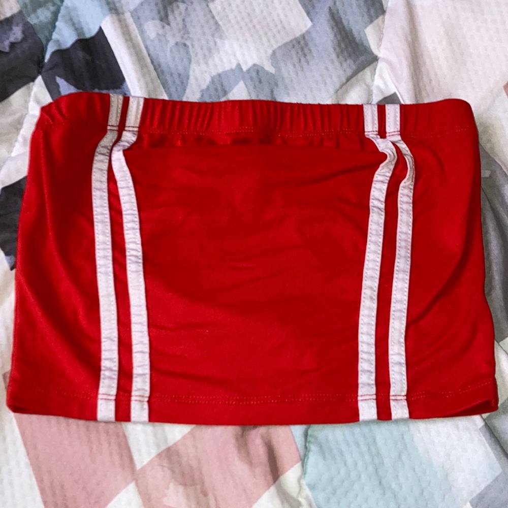 Feathers top. Size Small